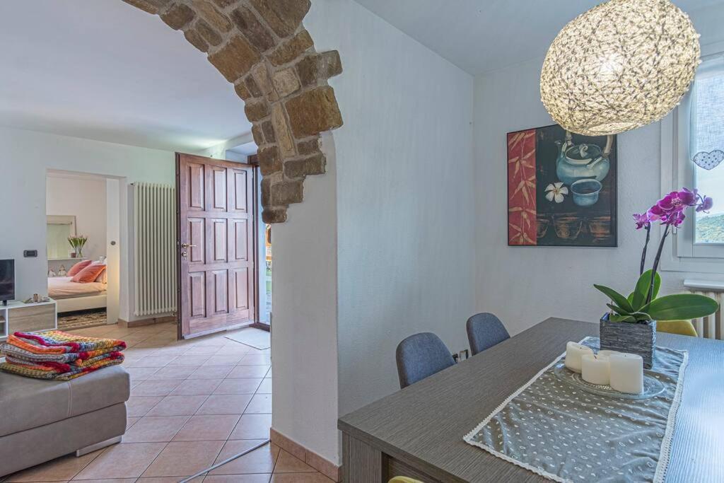 Vicolo Dei Fiori Villa Luino Exterior foto